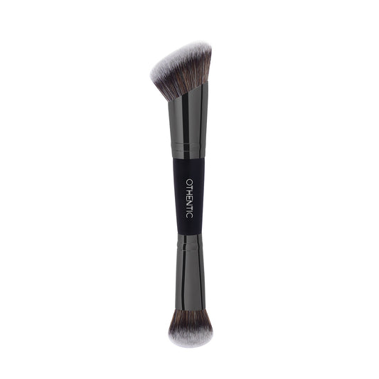 The Flawless Base Duo Brush